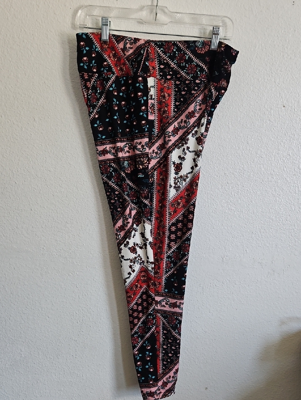Terra & Sky Black Pink Red Multi-Print Leggings